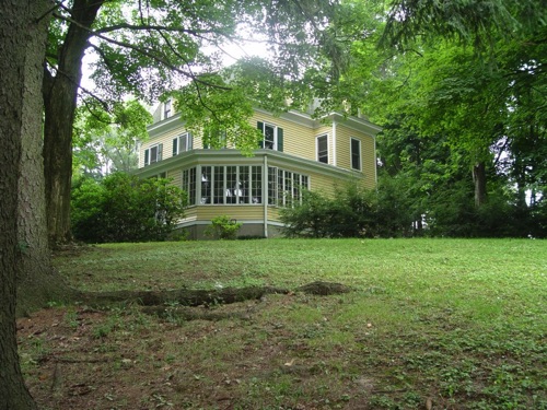 “Locust Brea,” (Cherry Heights) home of Mr. & Mrs. Jackson, built 1870. 9/7/2004 chs-005936